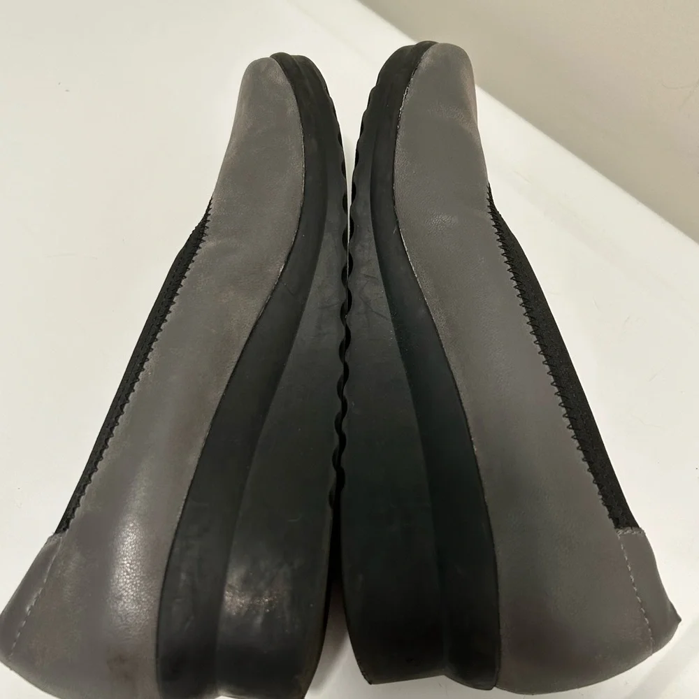 Clark’s Cloudsteppers Wedge Pumps Gray Black Size 9